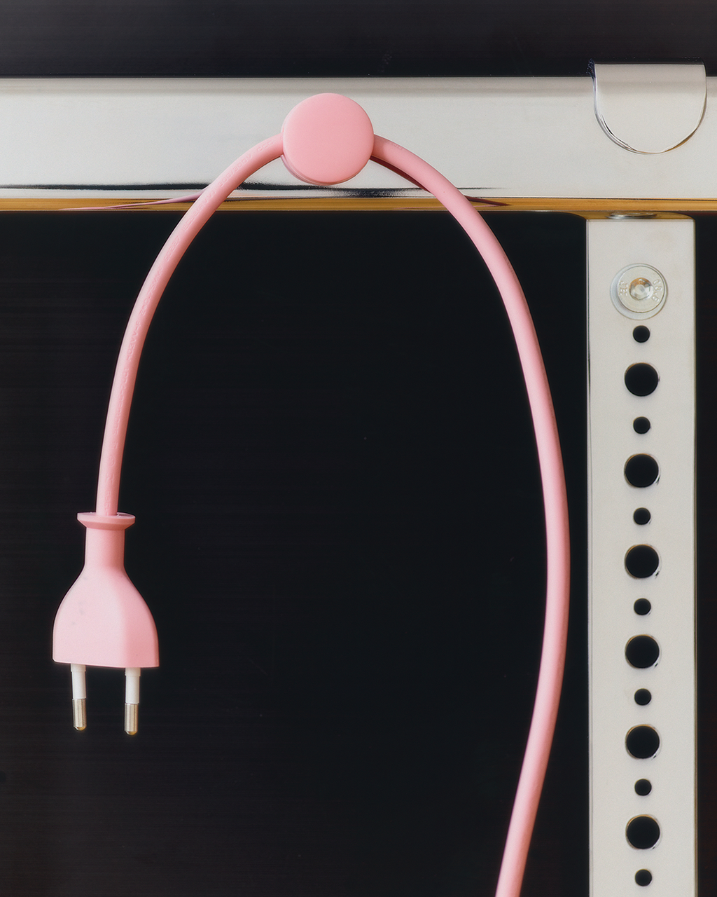 Pedestal Cable Dots Cable Managers 028 Oat