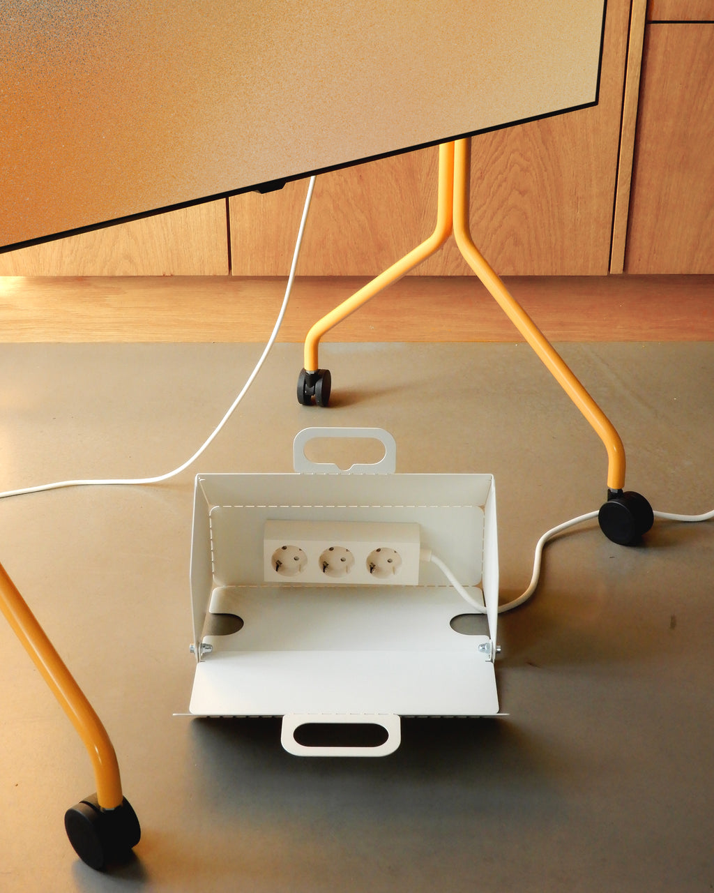 Pedestal Cable House Power Accessories 001 Charcoal