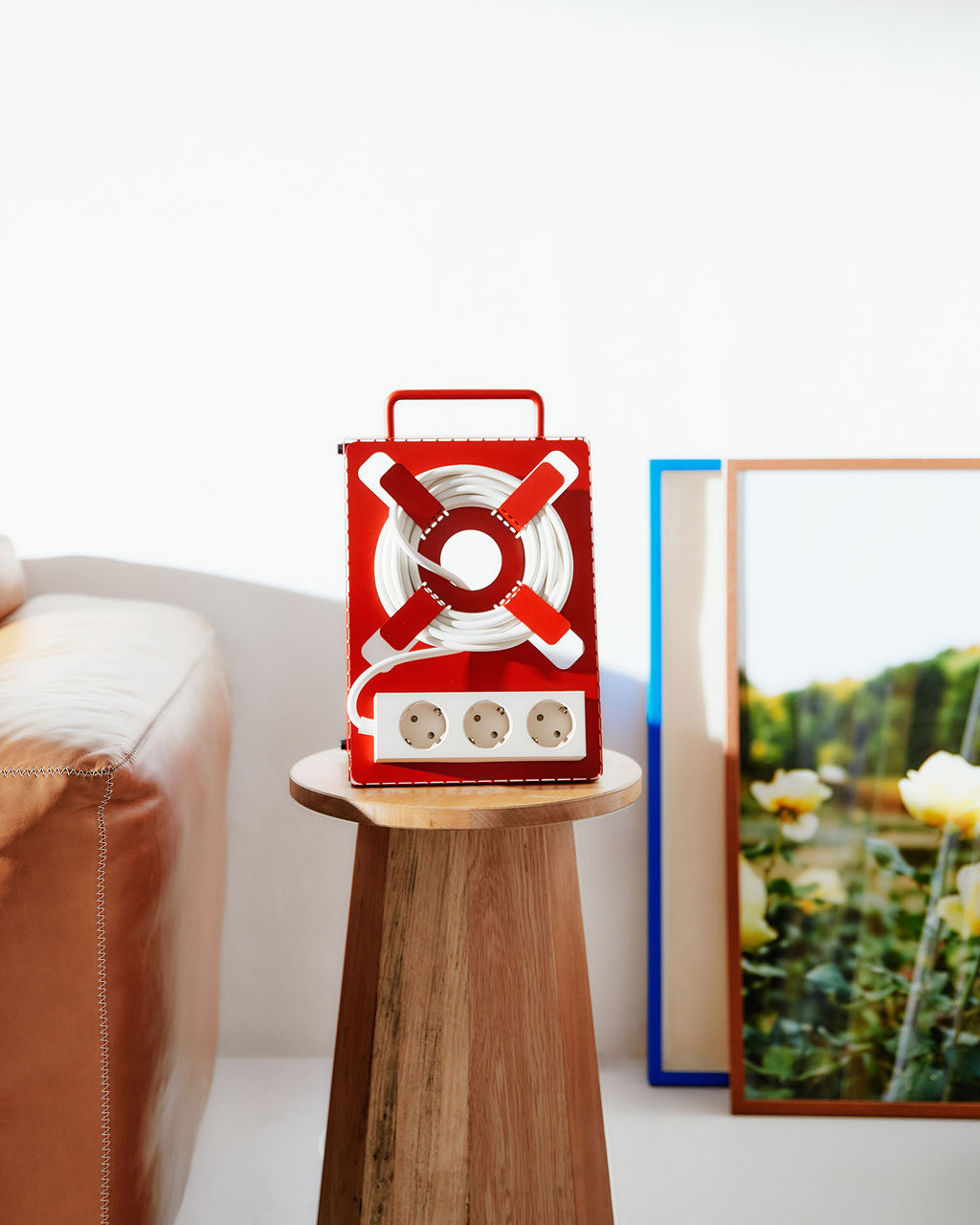 Pedestal Cable Stand Power Accessories 016 Fire Red