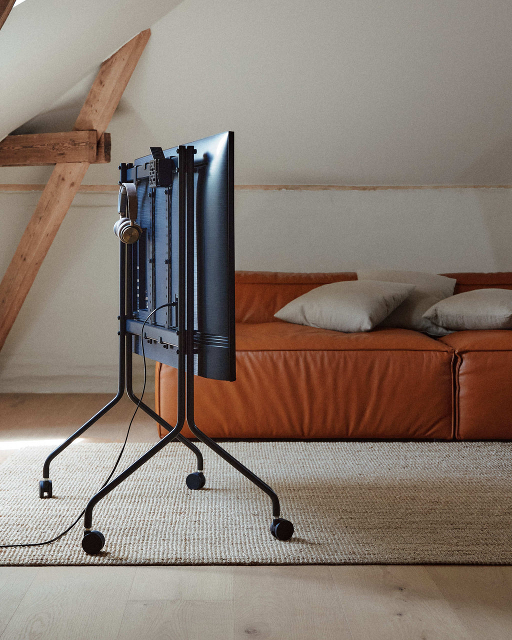 Pedestal Mount Bundle Bundles 001 Charcoal