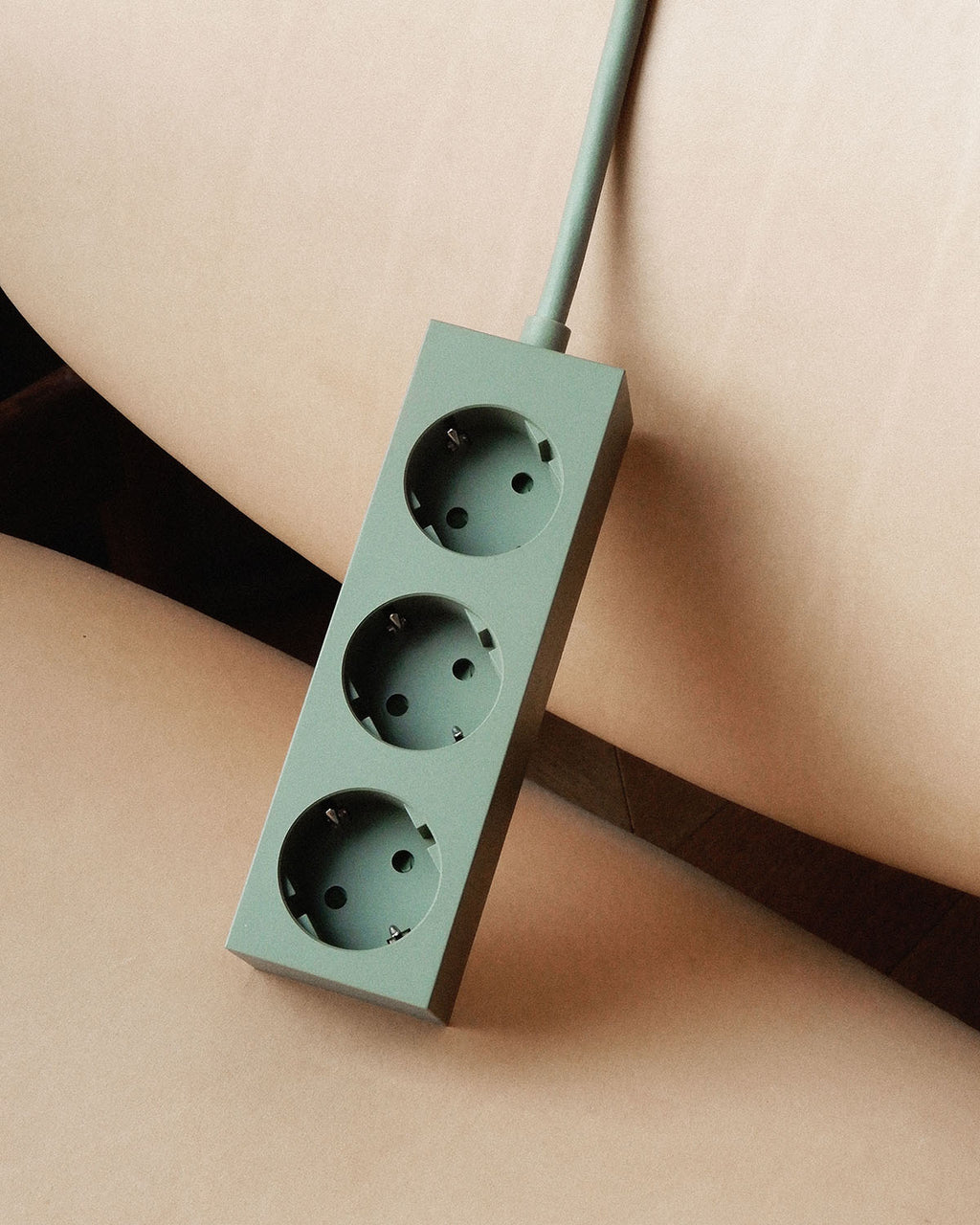 Pedestal Power Bar 5 meters Power Bar 019 Mossy Green