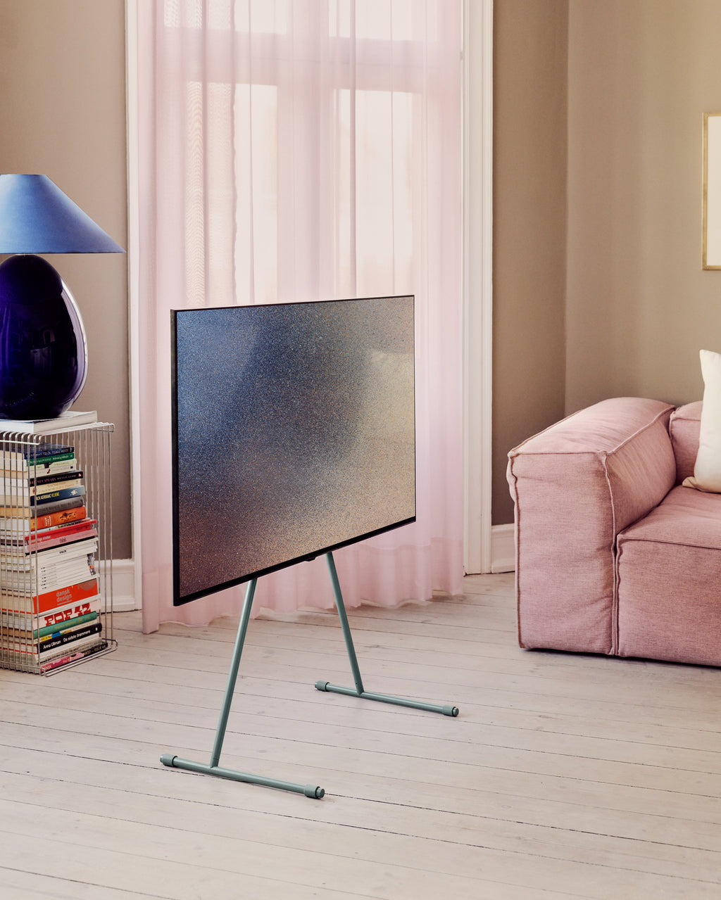 Pedestal Viva TV Stands 001 Charcoal